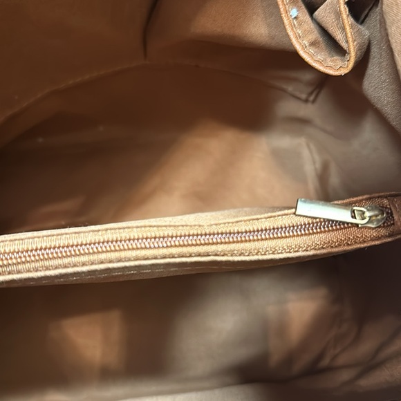 A beautiful Vegan handbag color Rust - Picture 13 of 16